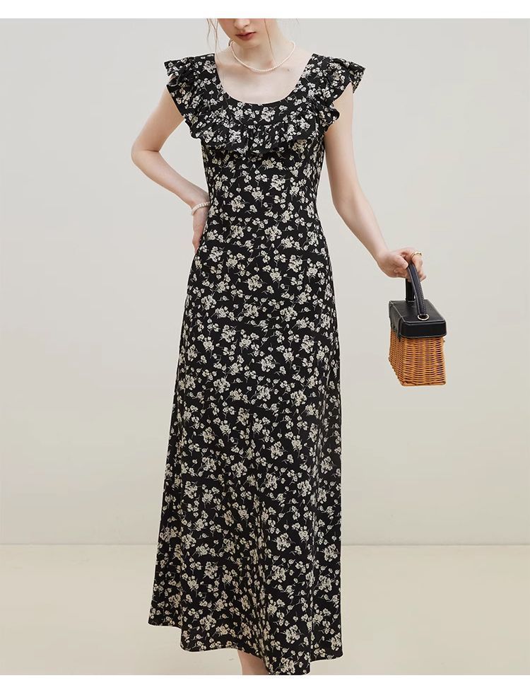 Ruffle Waist U-Neck Maxi Dress — Feminine Silhouette