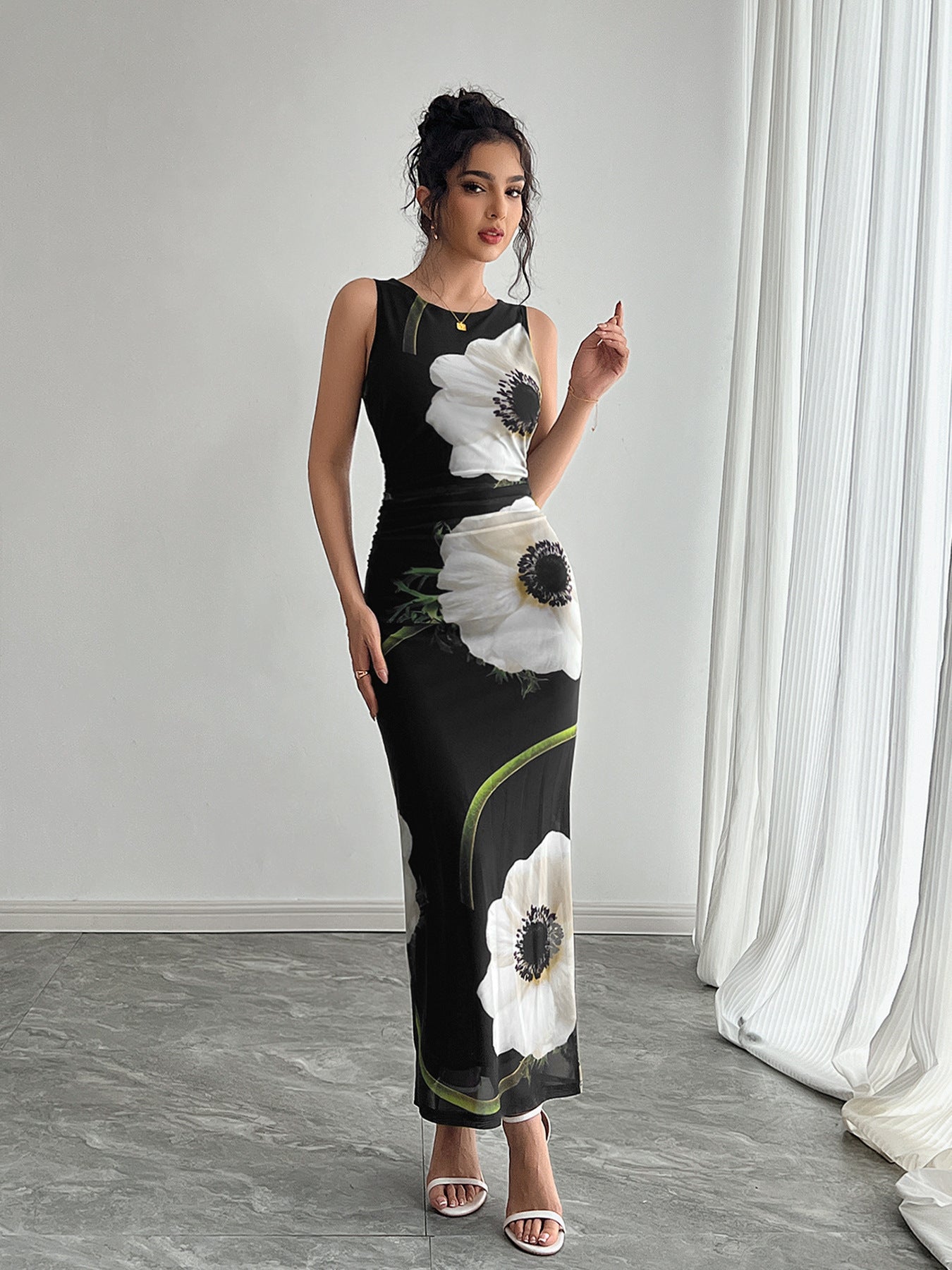 Graceful Black Mesh Sleeveless Floral Printed Long Pencil Maxi Dress