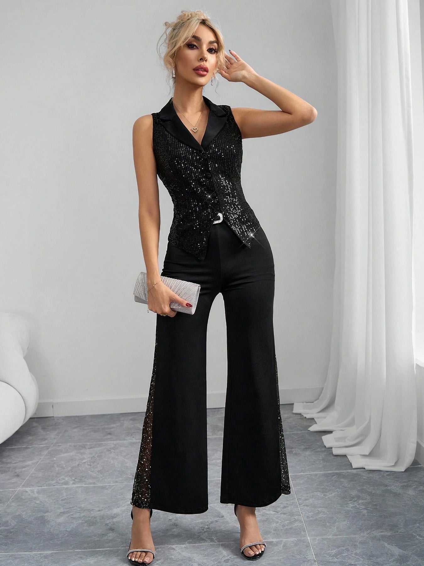 Stylish Blue Sequin V-Neck Sleeveless Shimmering Evening Party Top