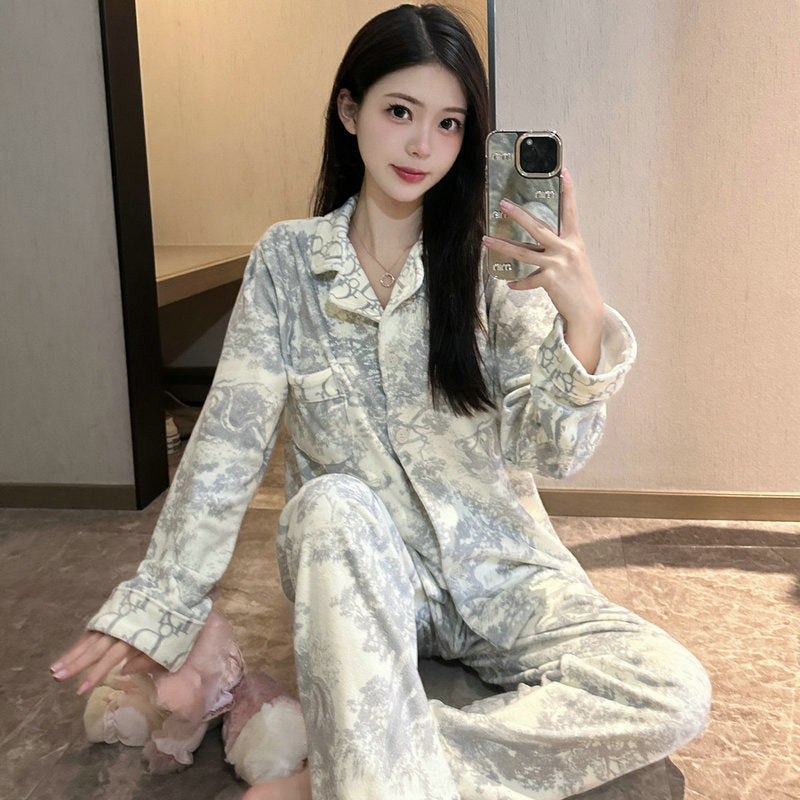 Luxury Island Velvet Co Ord Set – Lapel Cardigan & Pants (Pajama-Style)