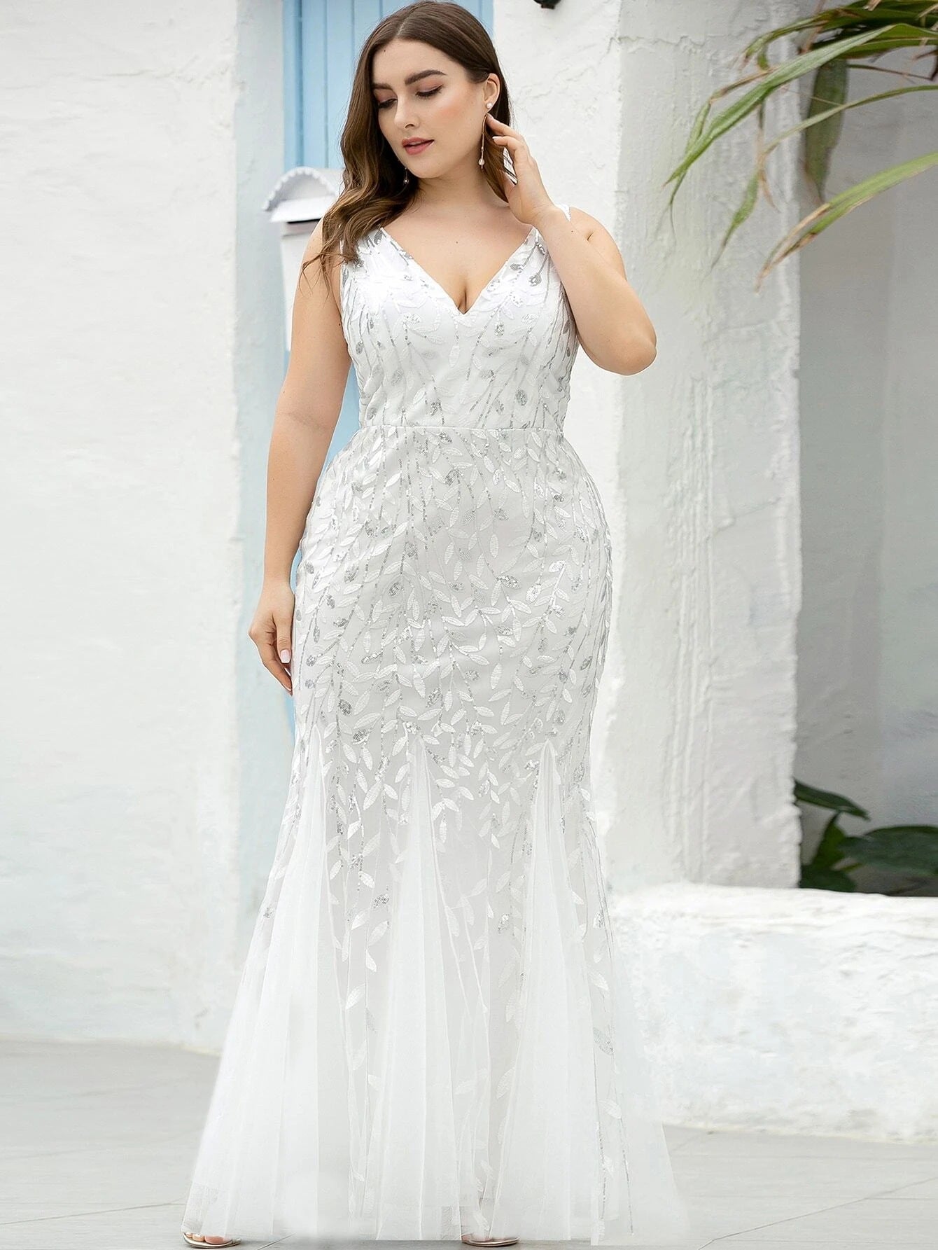 Embroidered Tulle V-Neck Mermaid Gown for Elegant Evenings
