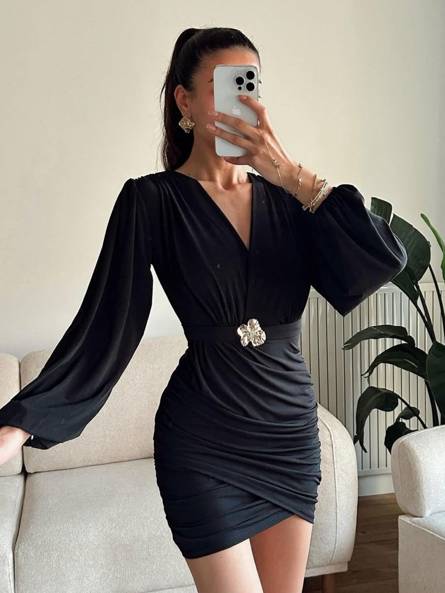 Wine Red Pleated V-Neck Belted Long Sleeve Midi Dress