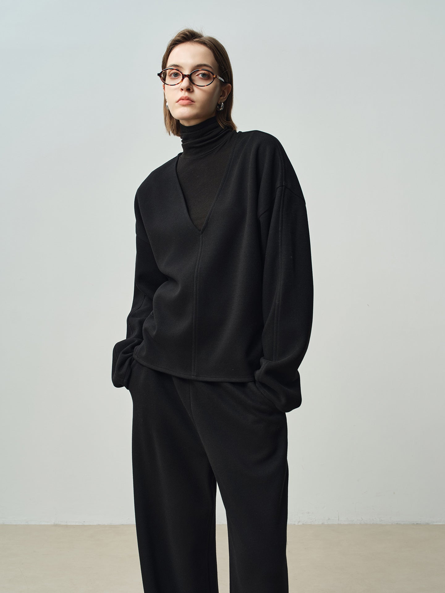 Women’s Co Ord Set Casual V-Neck Pullover & Elastic Sweatpants (Korean Style)